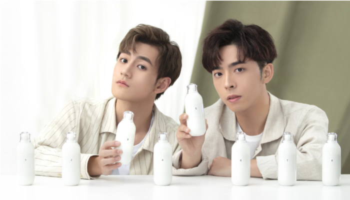 Mirror成員推介老婆/女朋友生日禮物丨Edan推介IPSA緊緻新肌精華 SERUM 0剛推出新歌《小諧星》的Edan呂爵安，籍著超強的綜藝感俘虜一眾「爵屎」。Edan在早前就夥拍「新晉男神」Jef